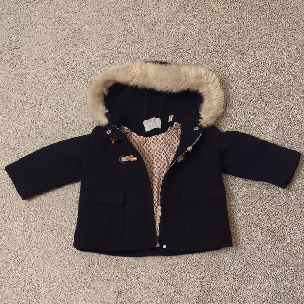 Zara Black and Cream Puffer Jacket with Fur Trim